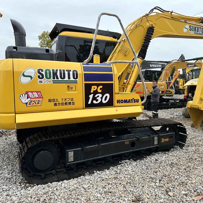 センドハンド コマツー 掘削機 PC130 中古 13トン 小型 クローラー 掘削機