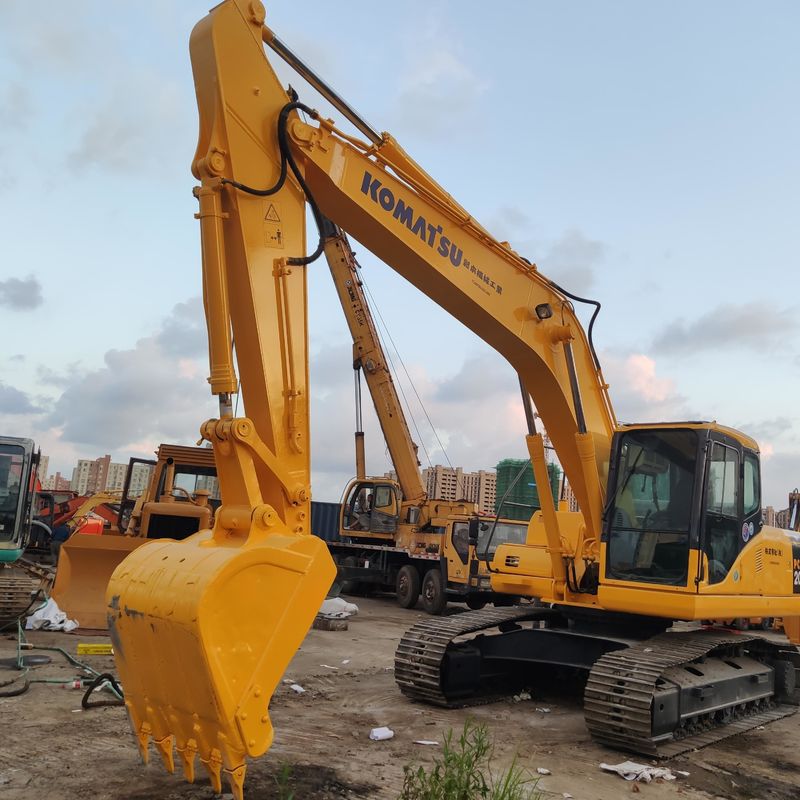 中古のコマツー掘削機 PC200-7 中古 20トン型 クローラー掘削機