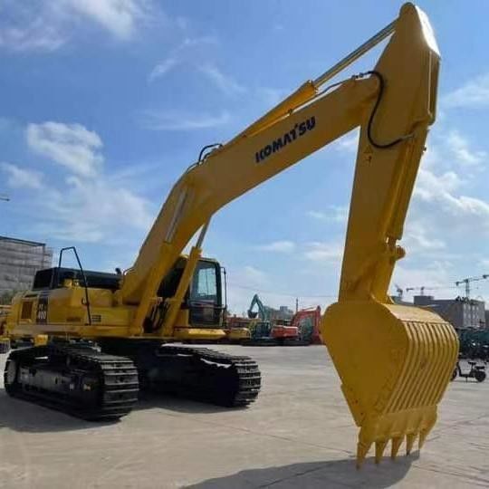 中古のコマツー・ディガー PC400-8 中古 40トンの大型クローラー掘削機