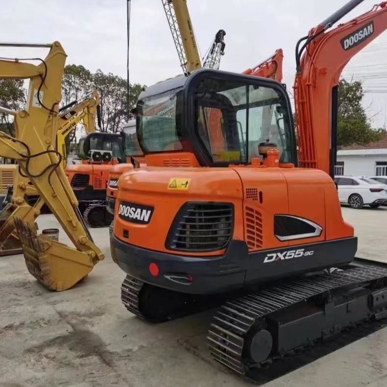 中古 ドーサン・ディガーDX55 中古 5.5トン小型型ミニクローラー掘削機