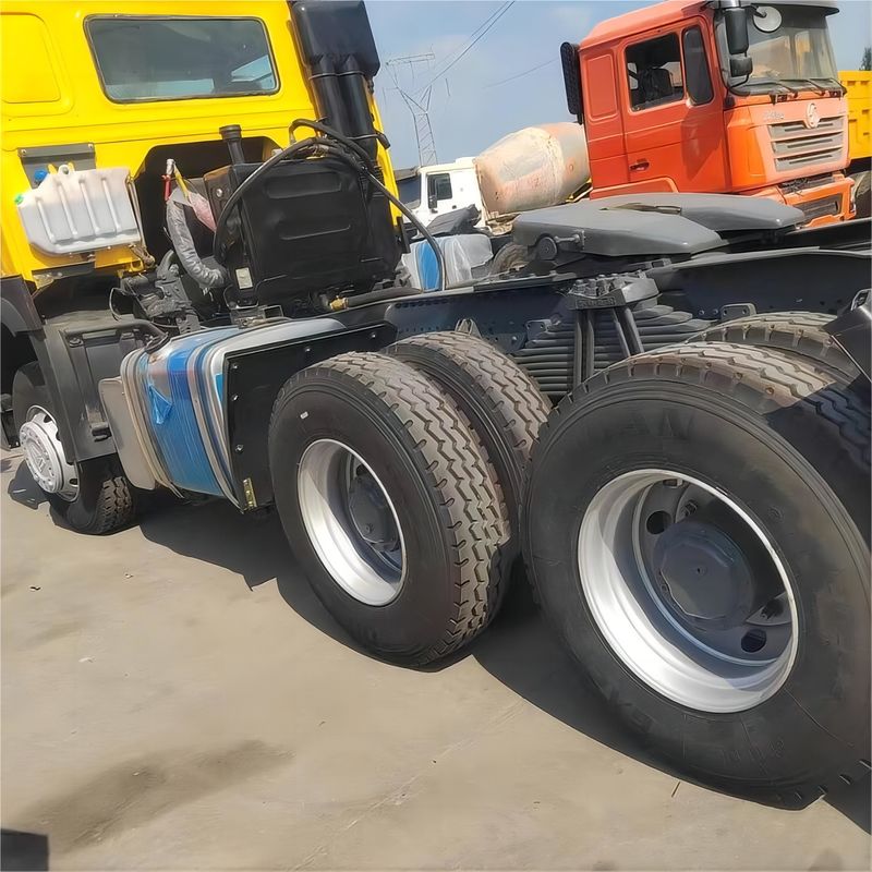 トラクター トレーラー ホウ シノトラック 420 Hp 6x4 輸送用