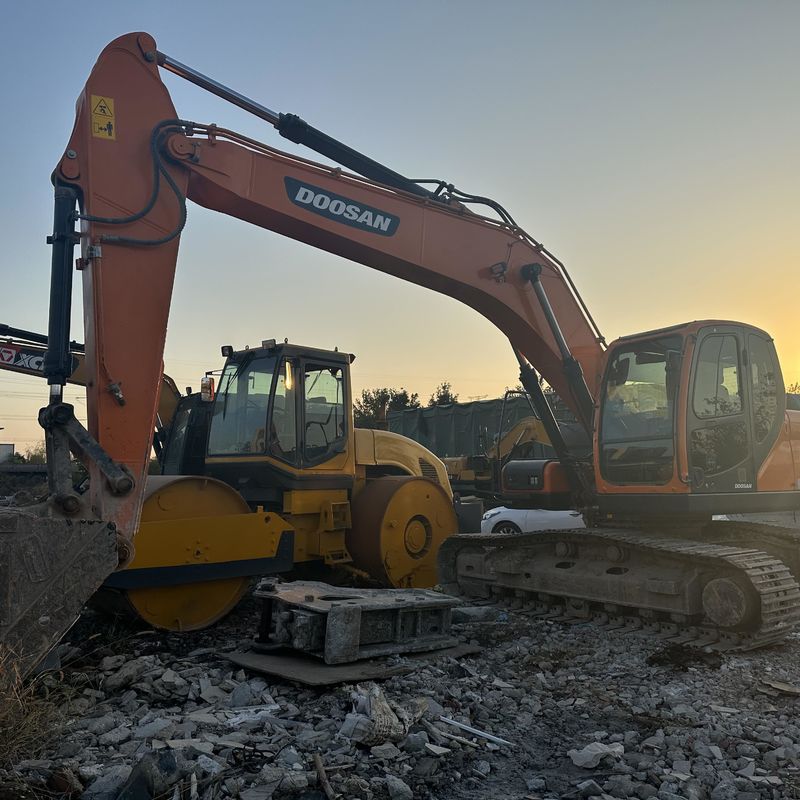 中古 ドーサン・ディガーDX220 中古 22トン型 クローラー掘削機