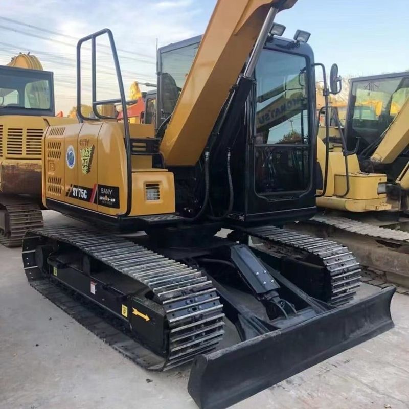 中古のSANY Digger SY75 中古 7.5トンの小型型ミニクローラー掘削機