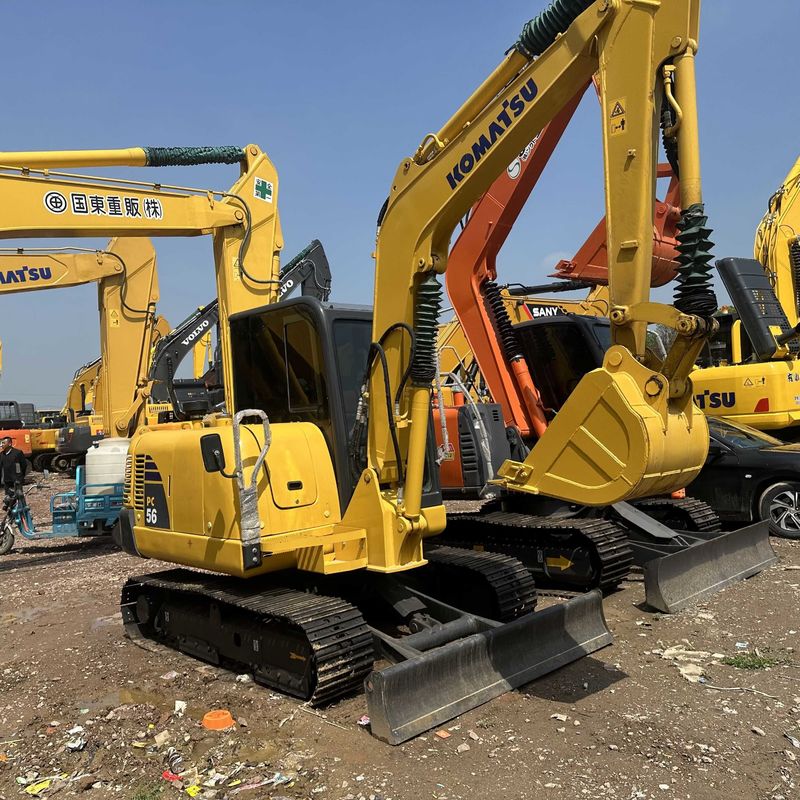中古のコマツー掘削機 PC56-7 中古5.3トン 小型ミニクローラー掘削機