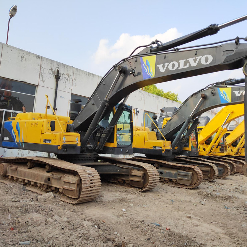 VOL EC360BLC は 1.35m3 バケットが付いている油圧ショベル油圧 36 トン 198kw を使用しました