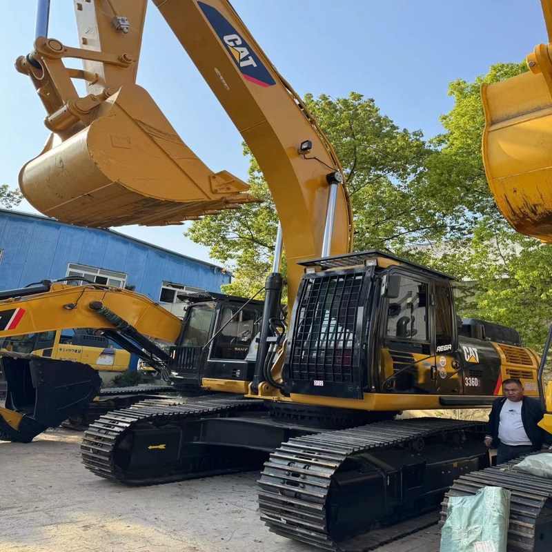 36 トンは CAT 336 掘削機の中古品のクローラー 232kw 2.1m3 バケツ容量を使用しました