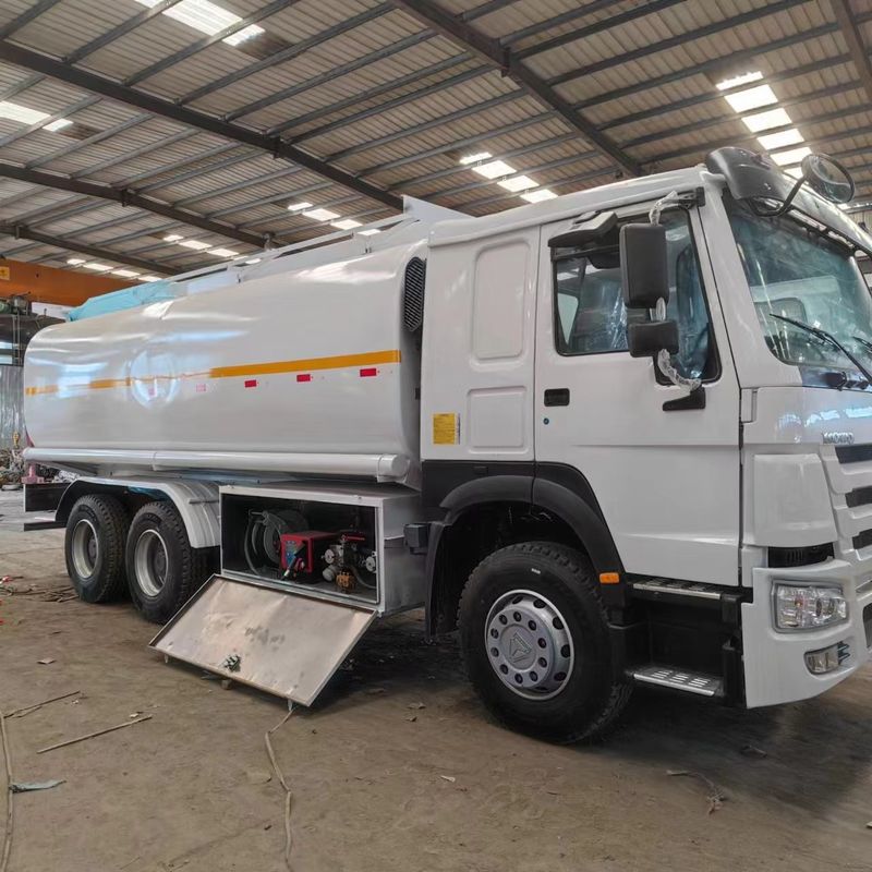 ホウ 371 中古燃料タンカー トラック 燃料配送 シノトーク 375 6x4 22m3 2000L 8x4
