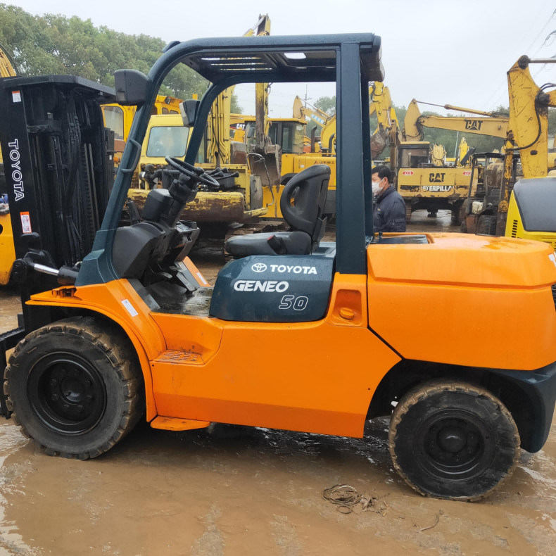 中古 FD50 トヨタ ディーゼルフォークリフト ディーラー 5 トン 最大持ち上げ高度 4.5m