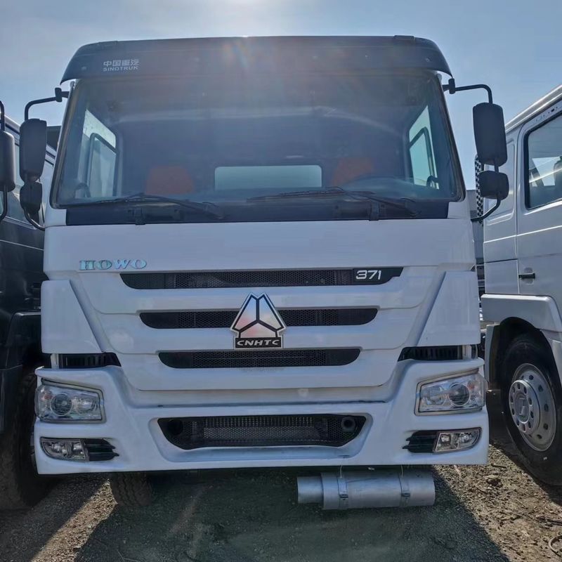 シノトルク ホウ 371 オイル トラック タンカー 2000L 8x4 中古 燃料 配送