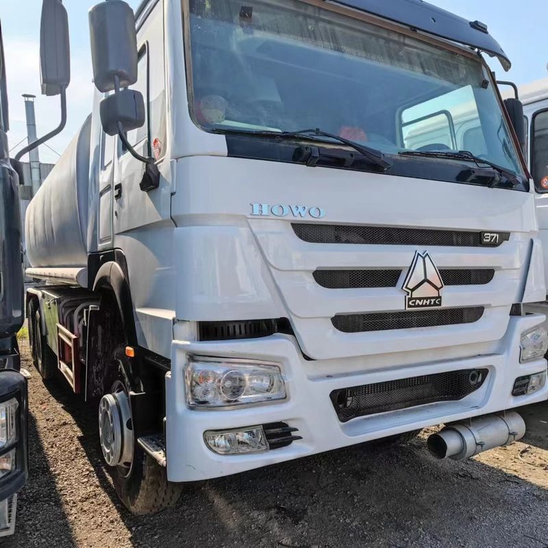 シノトルク ホウ 371 オイル トラック タンカー 2000L 8x4 中古 燃料 配送