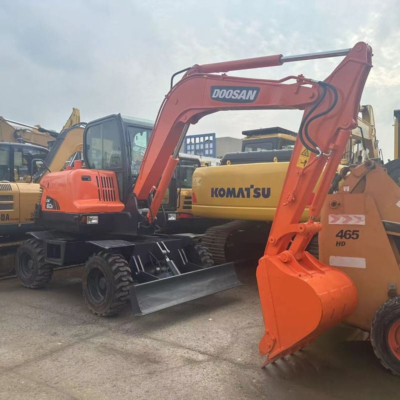 中古 ドーサン・ディガーDX60W 中古 6トン小型型ミニ車輪掘削機