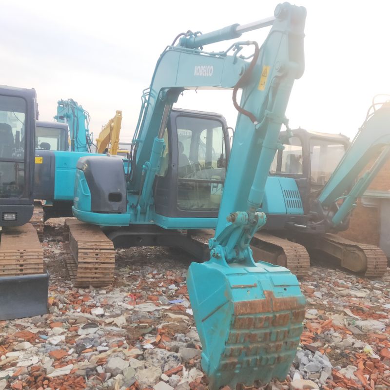 中古 コベルコ・ディガー SK70 中古 7トンの小型型ミニクローラー掘削機