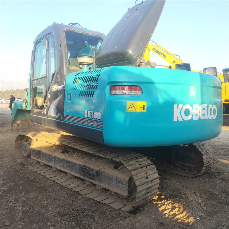 中古 コベルコ 掘削機 SK130 中古 13トン 小型 クローラー 掘削機 74kw