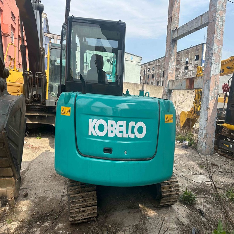 中古 コベルコ・ディガー SK60 中古 6トンの小型型ミニクローラー掘削機 35.5kw