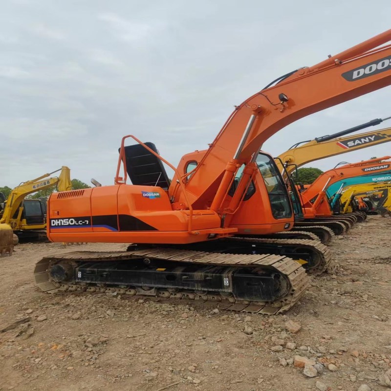 中古 ドーサン・ディガーDX150LC 中古 15トンの中型クローラー掘削機 74kw