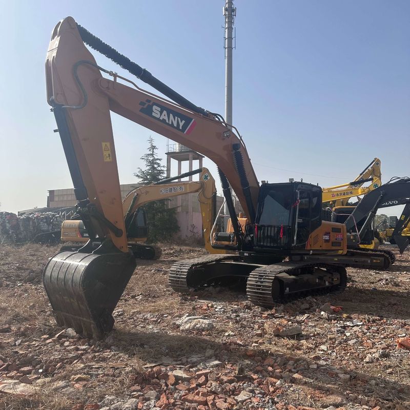 中型クローラー掘削機で使った SANY Digger SY235C 中古 23.5