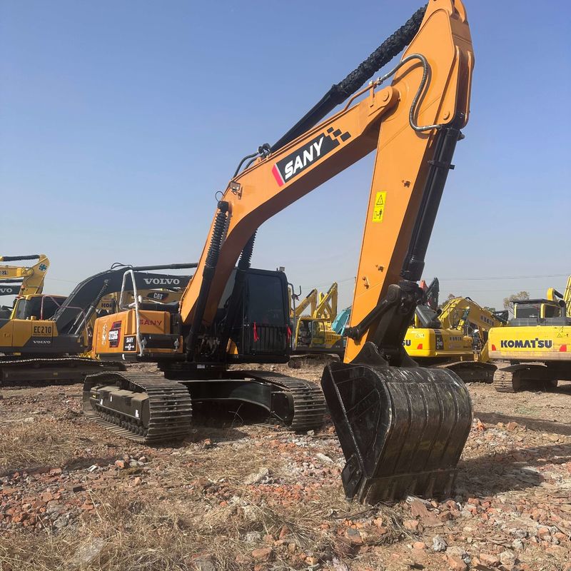中型クローラー掘削機で使った SANY Digger SY235C 中古 23.5