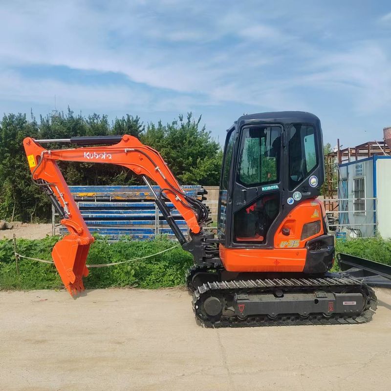 中古クボタ・ディガーU35 中古3.5トン小型型ミニクローラー掘削機