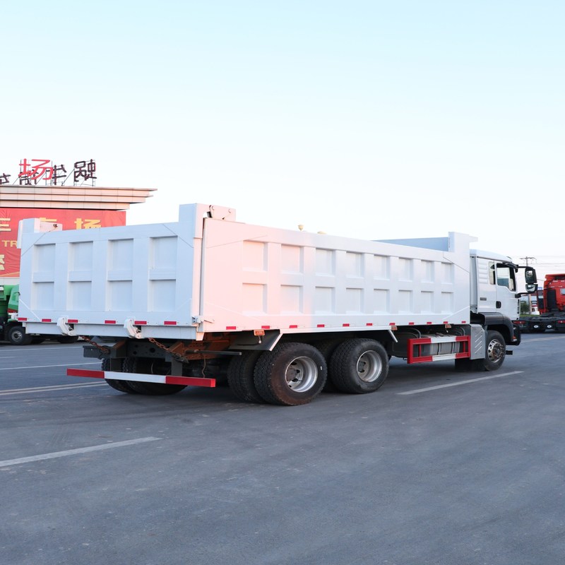 中古ダンプ トラック Howo T5G Sinotruk Howo 6x4 ダンプカー 10 ホイール 30m3 容量