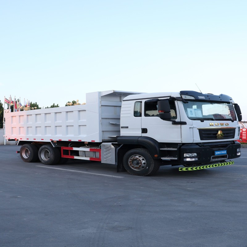中古ダンプ トラック Howo T5G Sinotruk Howo 6x4 ダンプカー 10 ホイール 30m3 容量