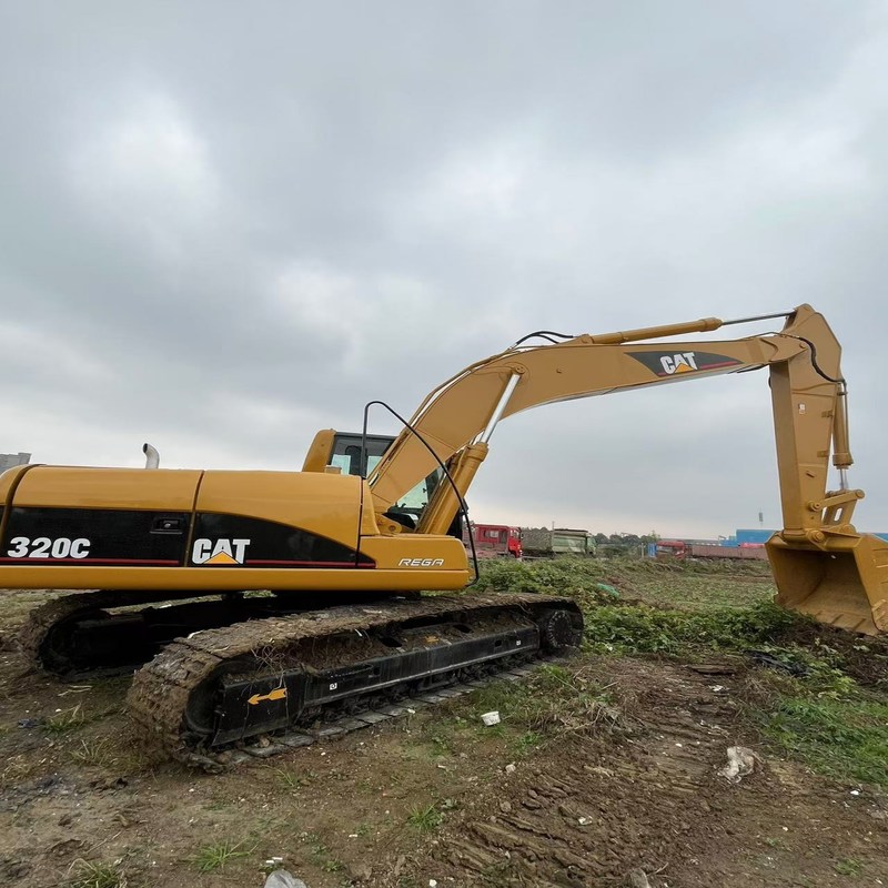 中古 掘削機 CAT 320C 中古 20トン クローラー 掘削機 110kw 0.8m3 バケツ